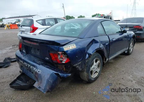 2002 Ford Mustang z USA, uszkodzony, nr VIN 1FAFP404X2F230098